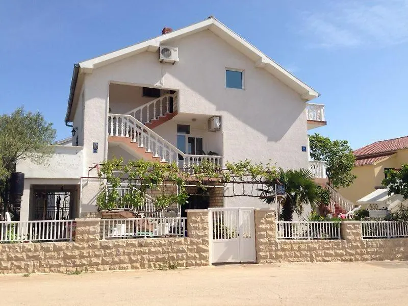 Apartmani Slavica Biograd Na Moru