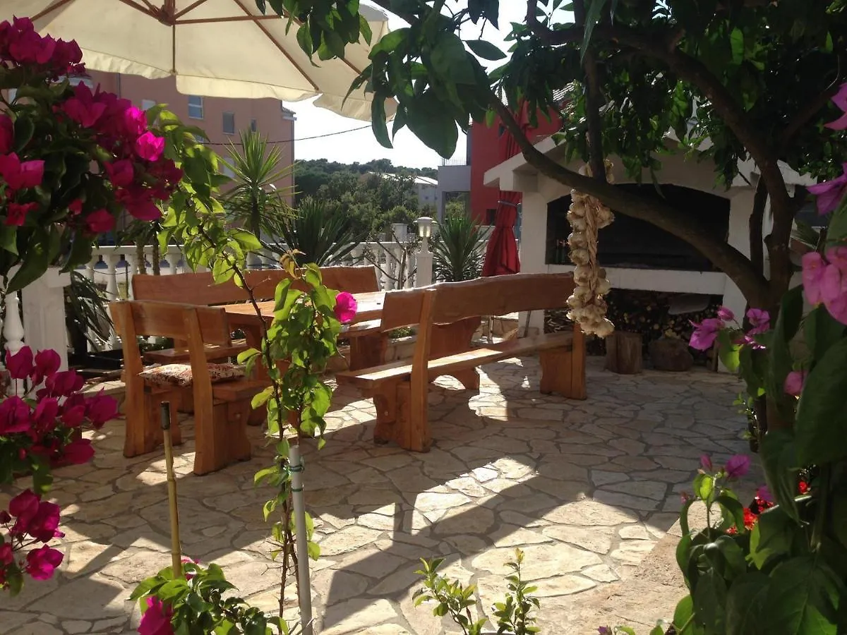 Apartment Apartmani Slavica Biograd Na Moru Croatia