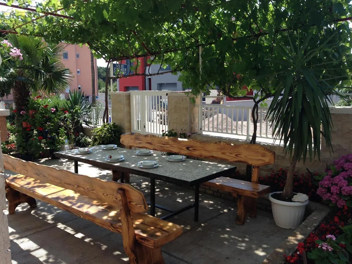 Apartmani Slavica Biograd Na Moru Croatia